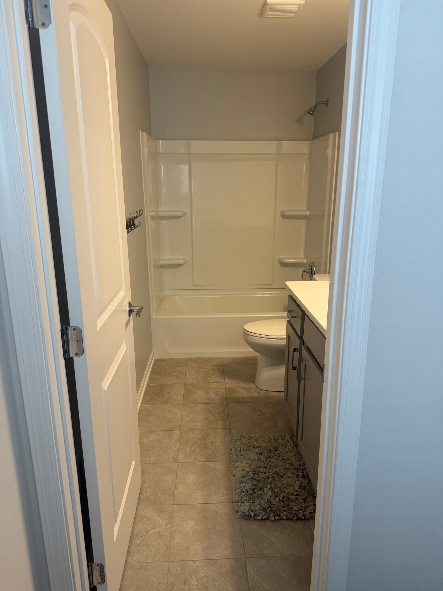 Building Photo - 8692 Pioneer St