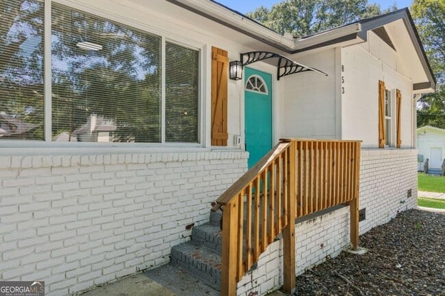 Building Photo - 853 Hargis St SE