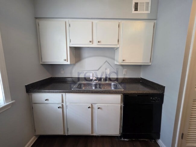 Building Photo - 36 N Auburndale St