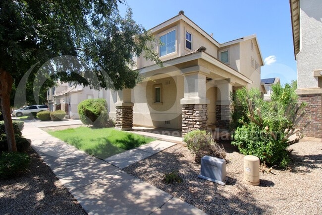 Primary Photo - 4256 E Baylor Ln
