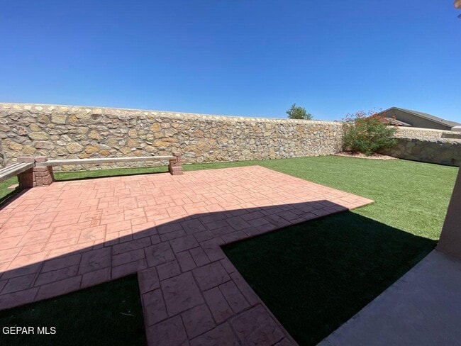 Building Photo - 14505 Hunters Grove Ave