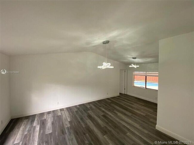 Building Photo - 9658 NW 28th Ct
