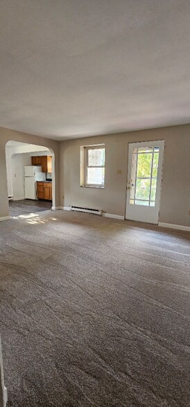 Building Photo - 2769 Churchview Ave