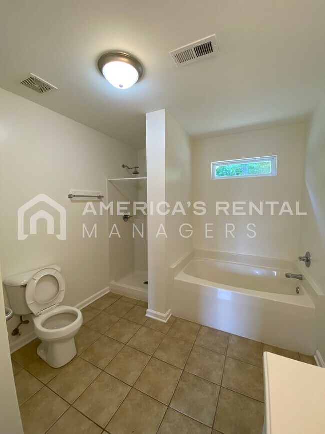 Building Photo - Home For Rent In McCalla, AL!! AVAILABLE NOW!!