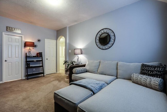 Building Photo - 13003 Iris Garden Ln