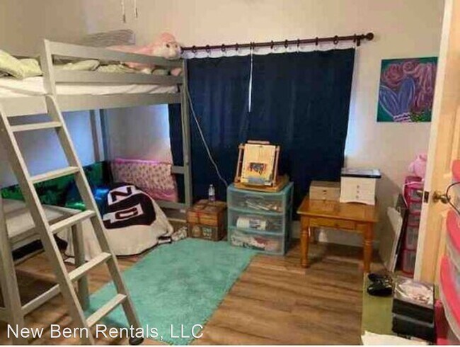 Building Photo - 2 br, 2.5 bath House - 161 Quarterdeck Townes