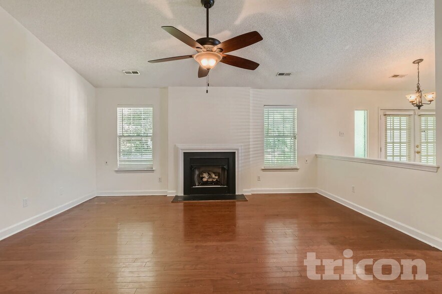 Building Photo - 7283 Dove Valley Pl