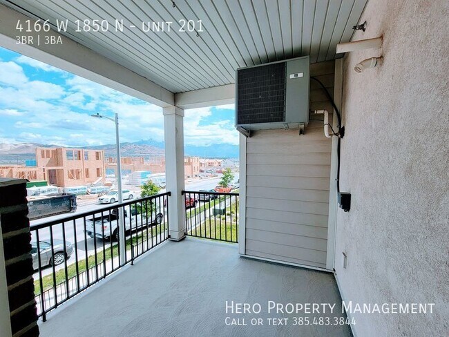 Building Photo - 4166 W 1850 N