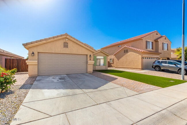 Building Photo - 4410 N 124th Ave