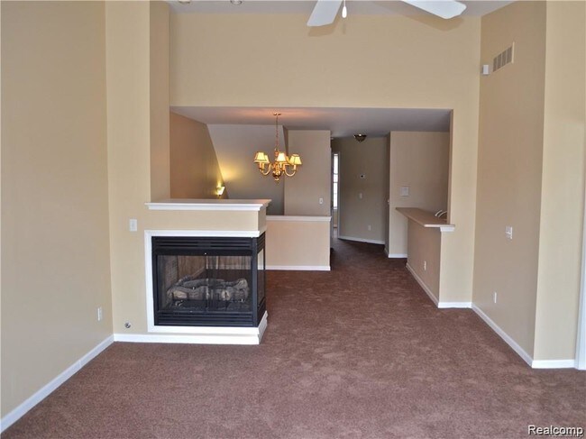 Building Photo - 43513 Pendleton Cir