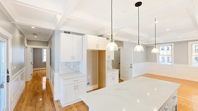 Building Photo - 30 Centre St