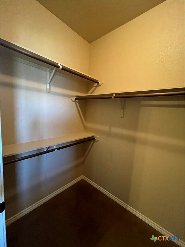 Building Photo - 170 Joanne Cv