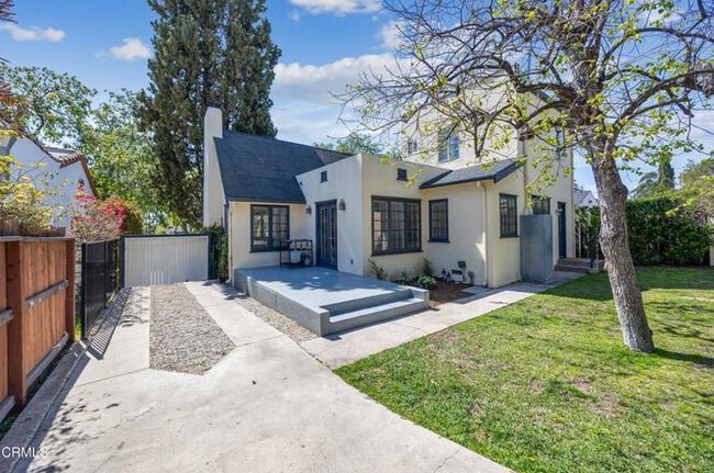 Building Photo - 1869 Galbreth Rd