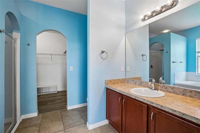 Building Photo - 14310 Alistar Manor Dr