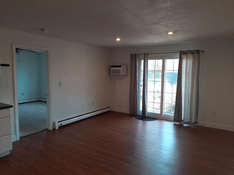 Building Photo - 7 Autumn Leaf Dr