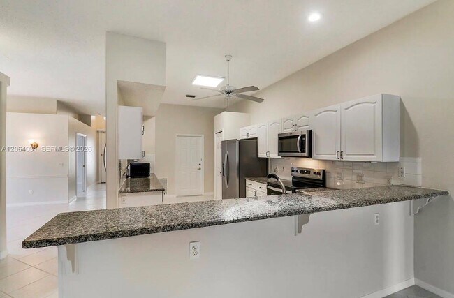 Building Photo - 2752 Barclay Ln