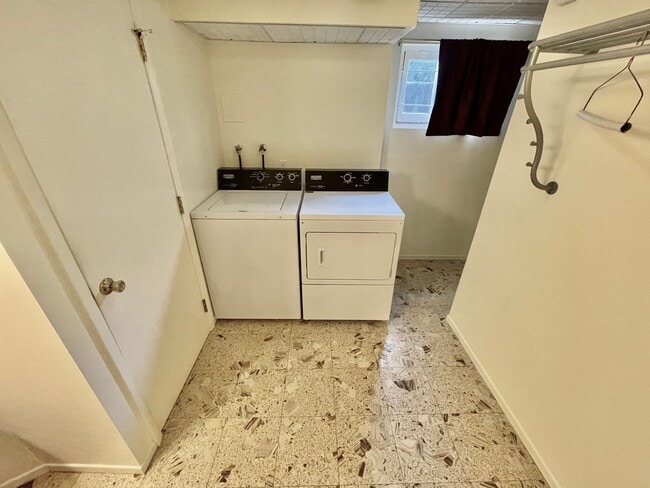 Building Photo - Are you looking for a short 3 Month Lease? Discover 2BD/2B Single-Family Home!