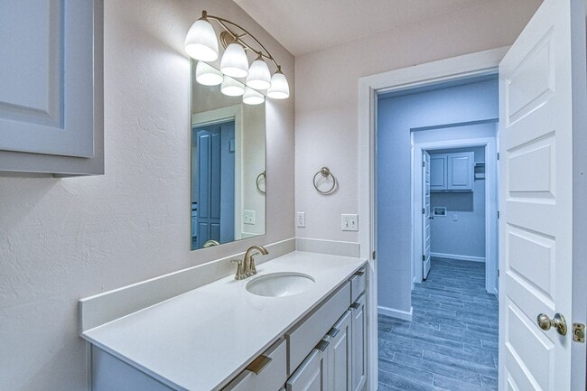 Building Photo - Brand New Construction!  Lawn care provided!