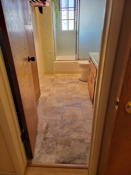 bathroom - 2239 N Frederic St