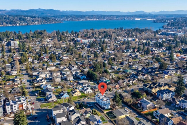 Building Photo - 7719 Renton Ave S