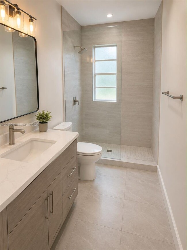 Building Photo - 5870 NW 16th Pl