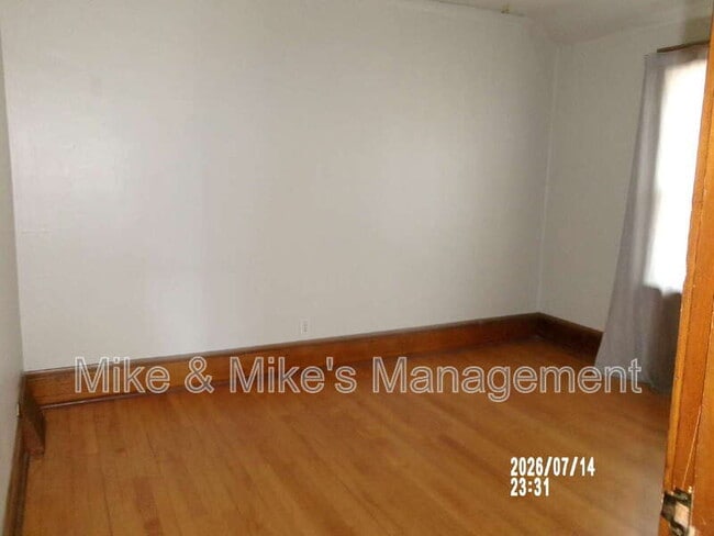 Building Photo - 2124 N 60th St