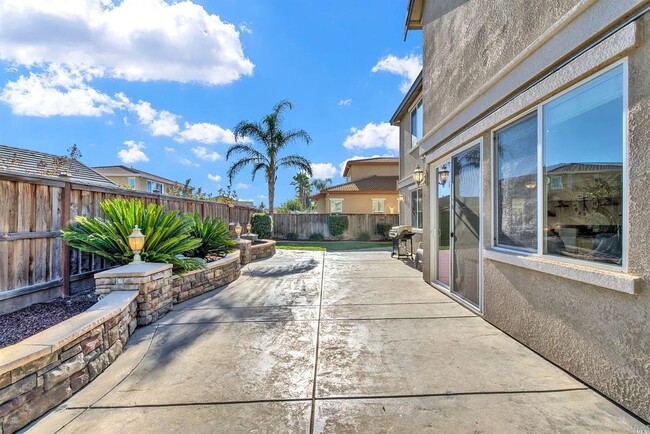 Building Photo - 107 Brighton Cir