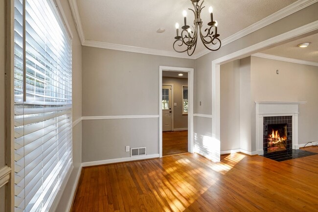 Building Photo - Cute 3 bedroom, 1 bath house in Homewood!