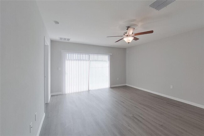Building Photo - 8627 SW 43rd Ter