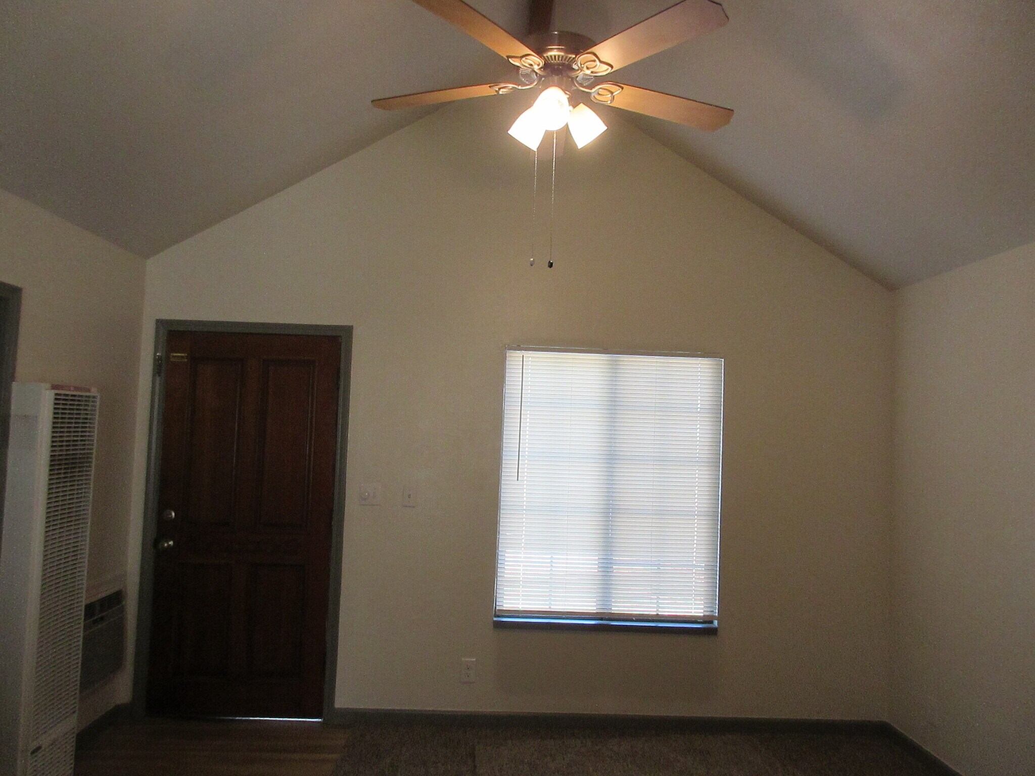 Building Photo - 3836 La Mesa Ave