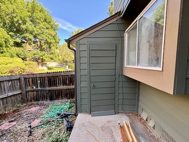 Building Photo - 17315 E Rice Cir