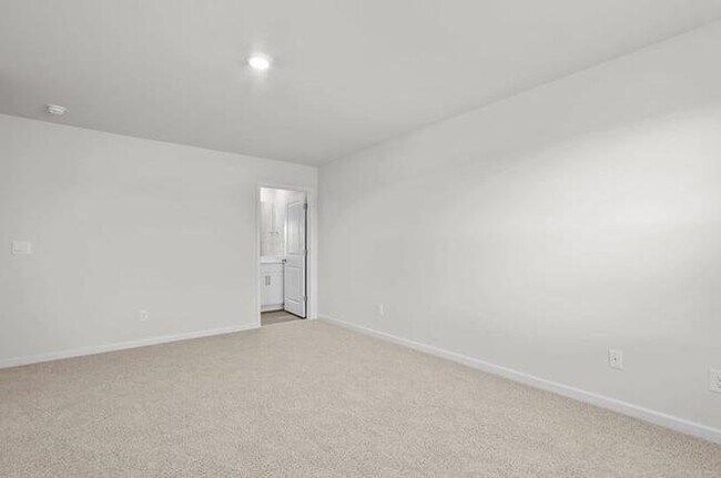 Building Photo - 117 Kimber Dr