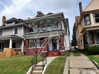 Building Photo - 1 bed 1st floor unit in South Toledo