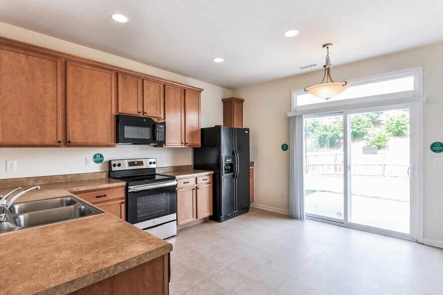 Building Photo - 618 Averasboro Dr