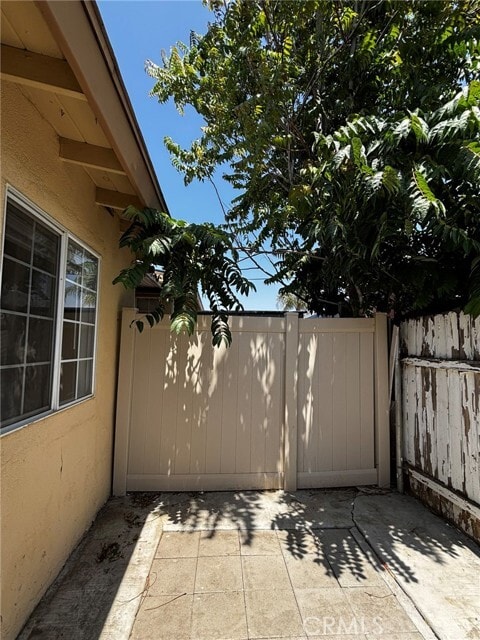 Building Photo - 8876 Cypress Ave
