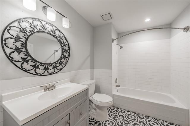 Building Photo - 193 Merlin Way