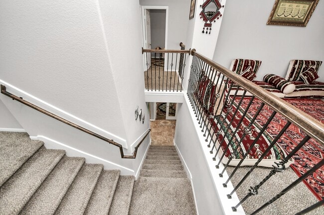 Building Photo - 2918 Silverhorn Ln