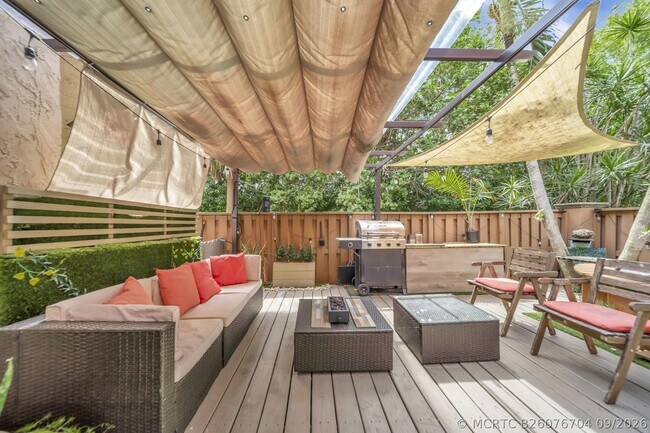 Building Photo - 8105 Severn Dr