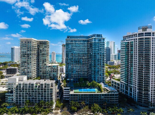 Building Photo - 101 NE 34th St