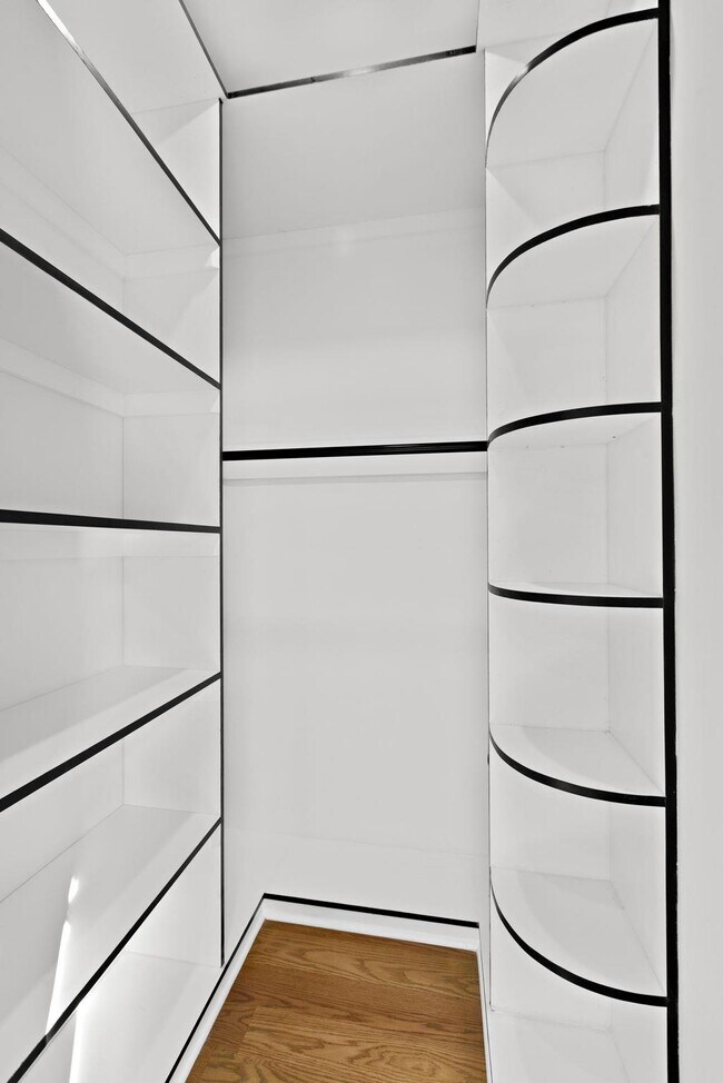 Building Photo - 482 John F. Kennedy Blvd