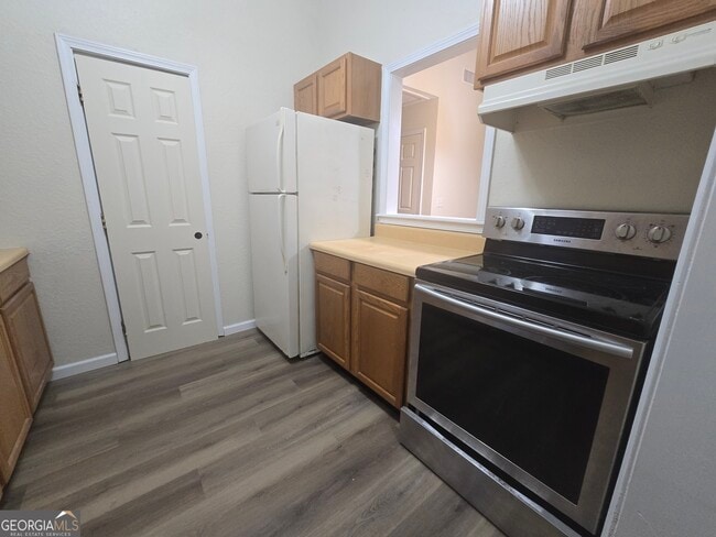 Building Photo - 401 S Ashley St