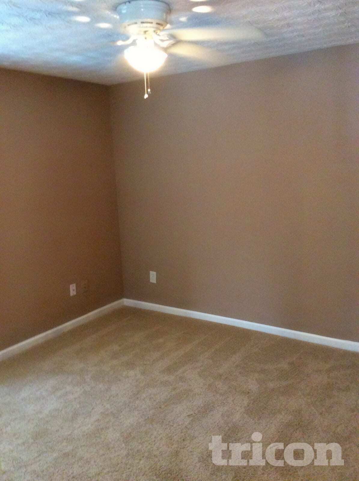 Building Photo - 613 Shadow Lake Dr