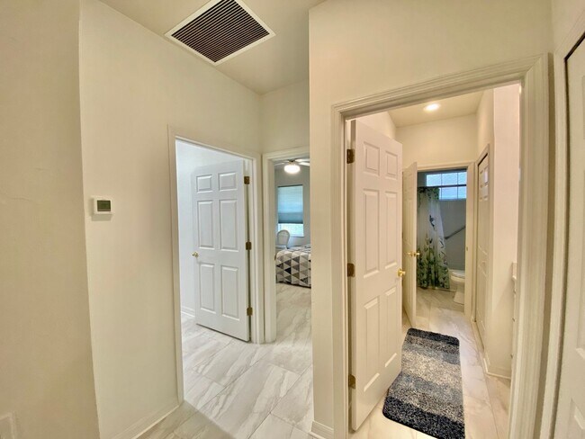 Building Photo - Renovated Haile Plantation Home – Move-In ...