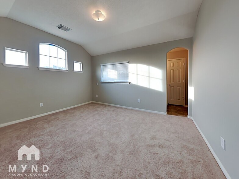 Building Photo - 21210 Rezanof Rd