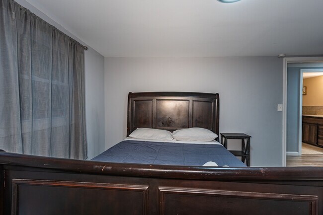 Building Photo - 173 Mountainview Rd