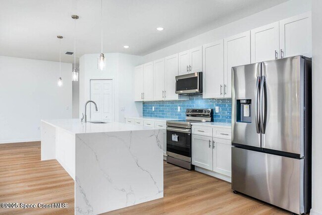 Building Photo - 1658 Hamilton Ave SW