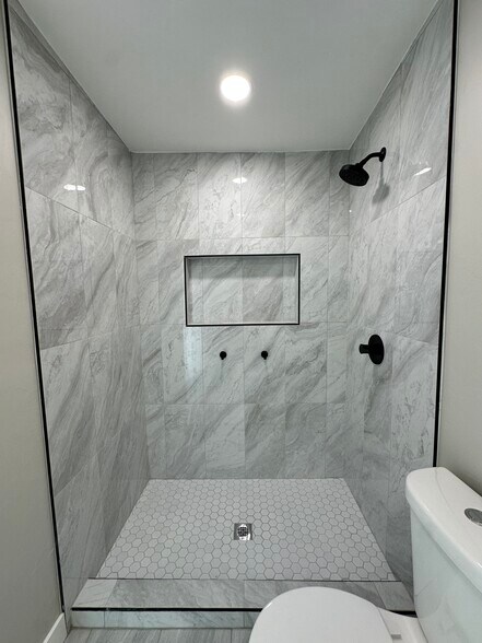 Master bath walk-in shower. - 1331 W Speedway Blvd