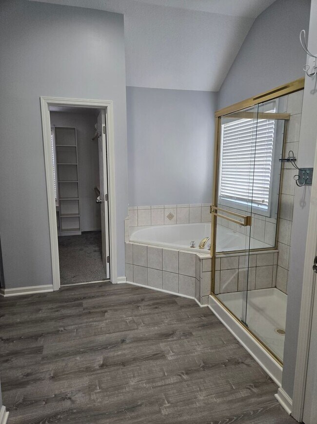 Building Photo - Beautiful Reserve at Heritage Park home!!!