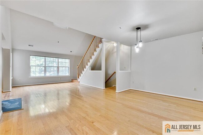 Building Photo - 624 Brickhouse Rd