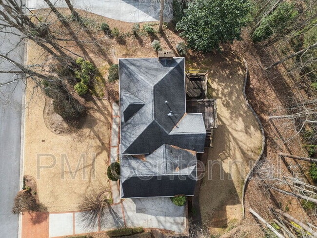 Building Photo - 2645 Wilshire Terrace